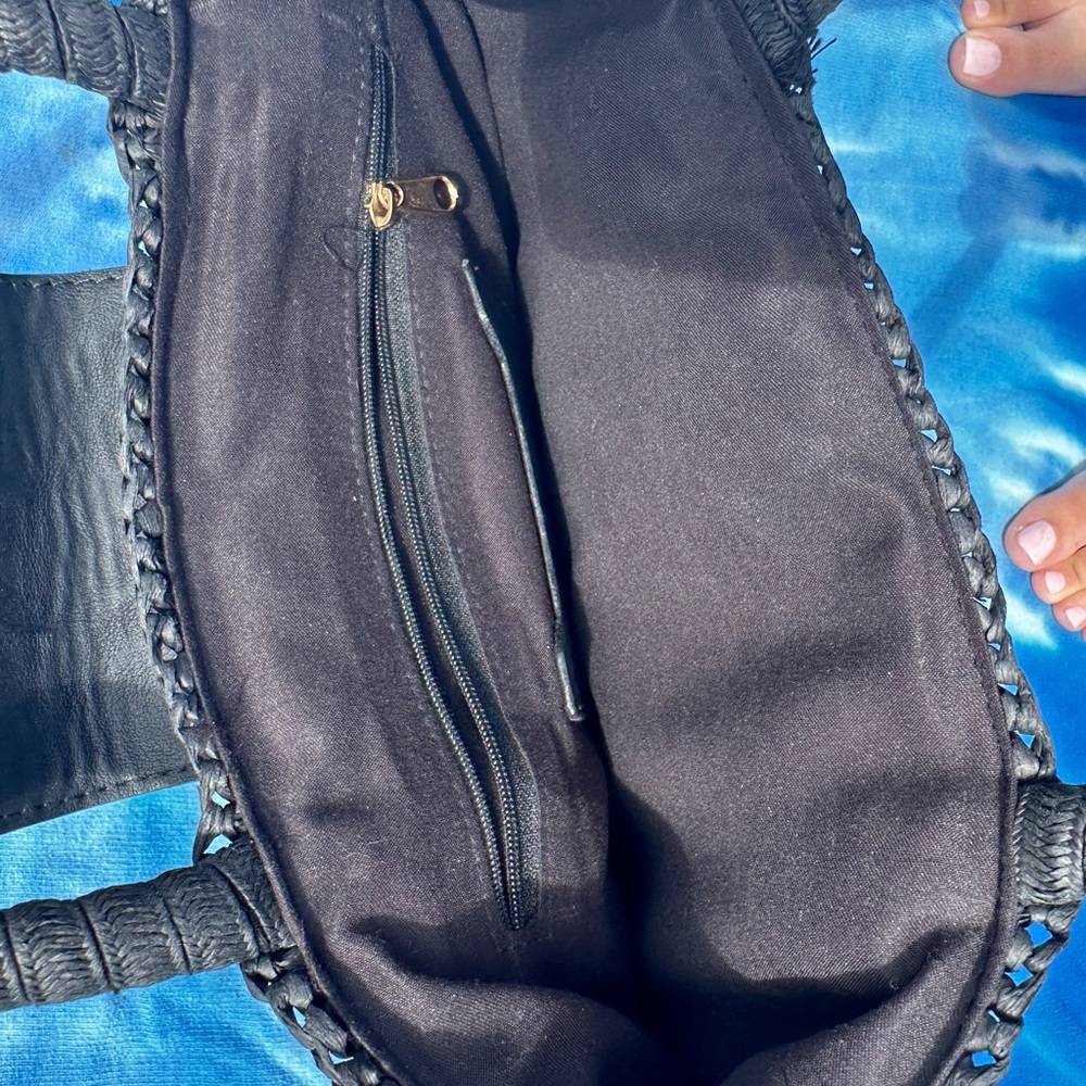 Purse - Picture 3 of 4